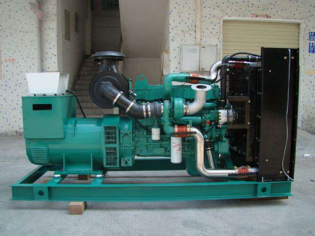 雷鸣镇1100kw康明斯柴油发电机组图片 雷鸣镇1100kw康明斯柴油发电机组图片